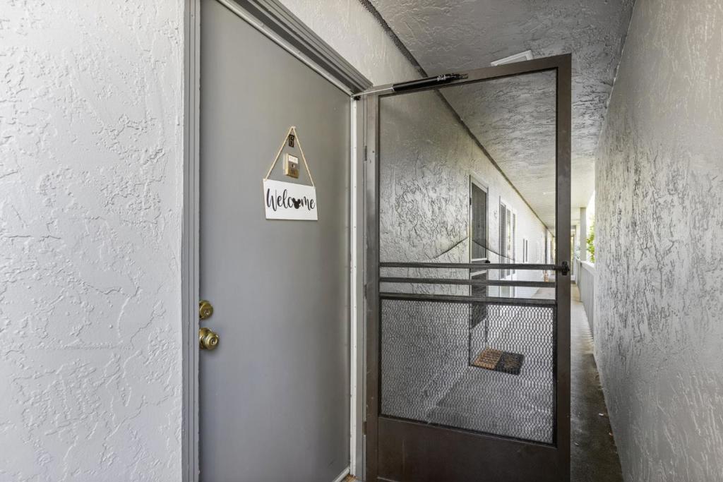 1411 Oxford Street Property Photo 28