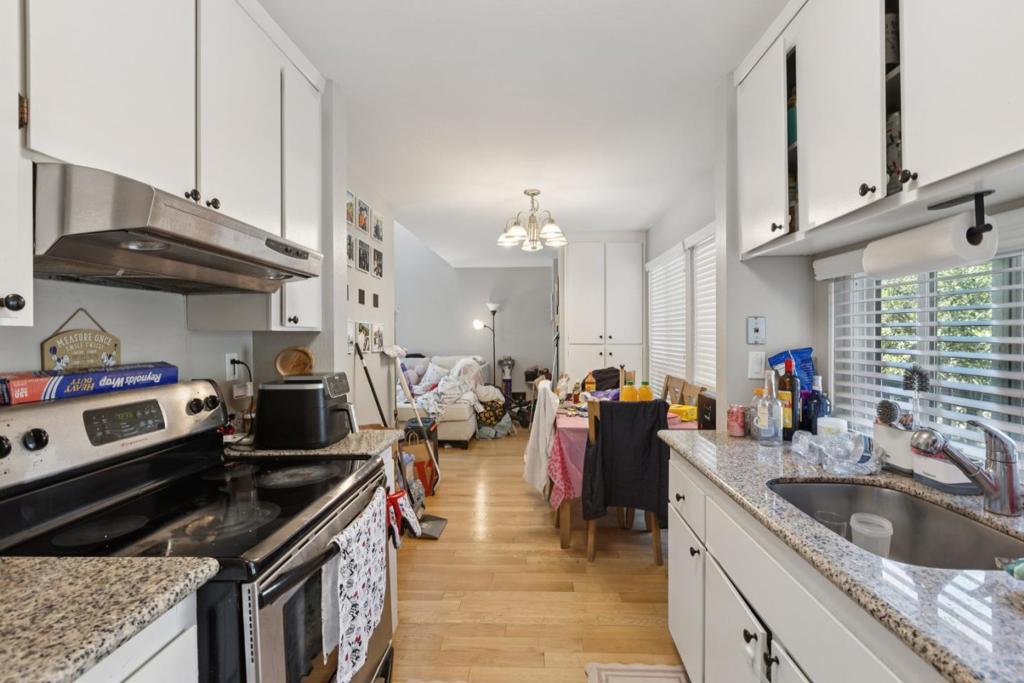 1411 Oxford Street Property Photo 35
