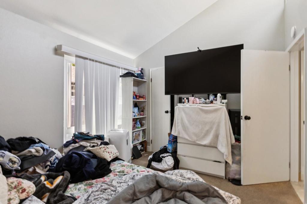 1411 Oxford Street Property Photo 39