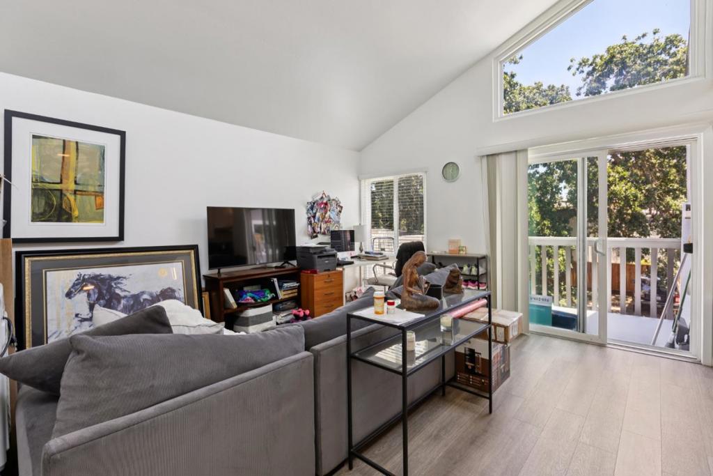 1411 Oxford Street Property Photo 42
