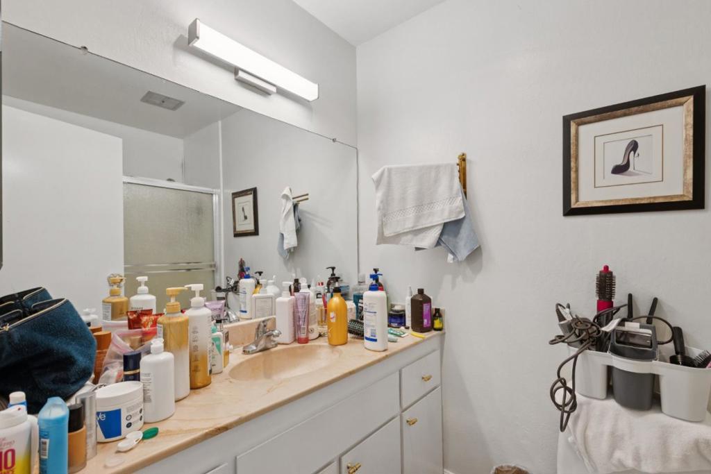 1411 Oxford Street Property Photo 51