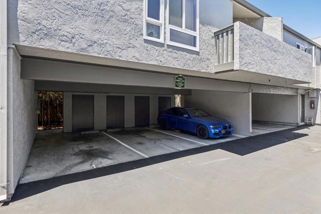 1411 Oxford Street Property Photo 64