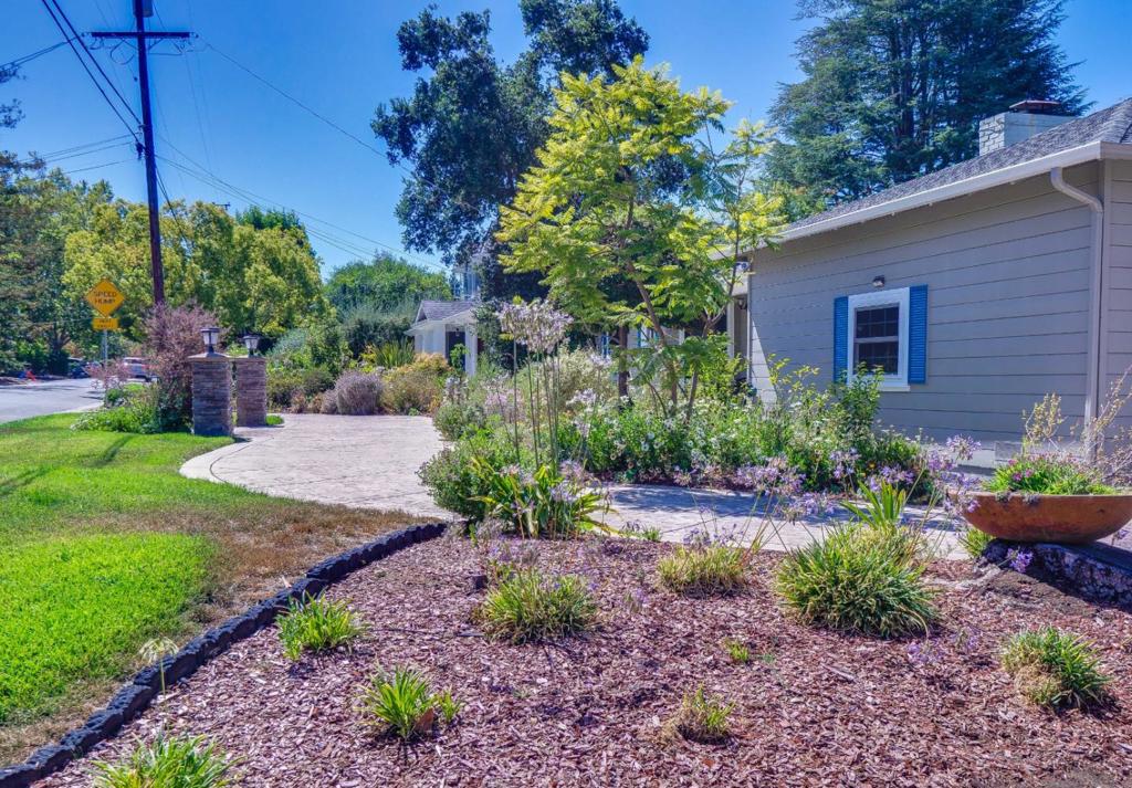 495 Arboleda Drive Property Photo 45