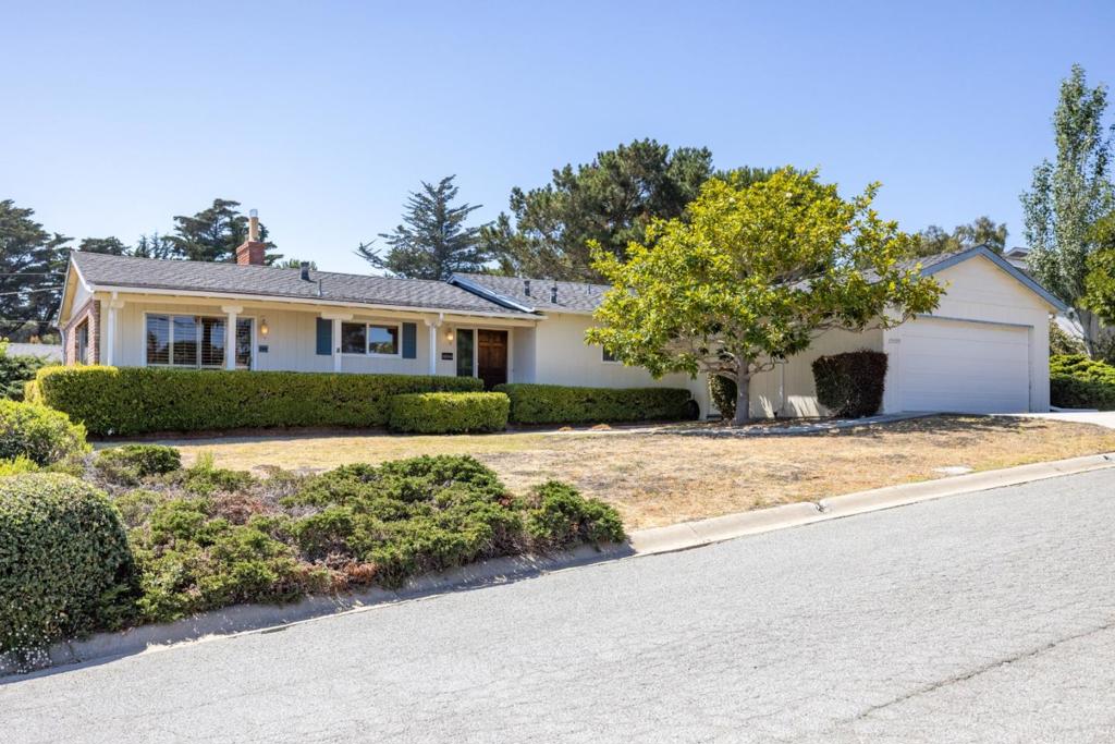 25990 S Carmel Hills Drive Property Photo 1