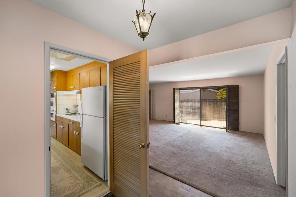 25990 S Carmel Hills Drive Property Photo 10