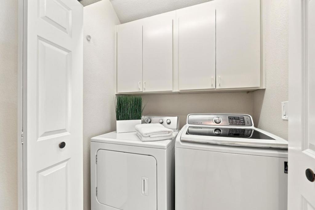 4165 Renaissance Drive 6 Property Photo 18