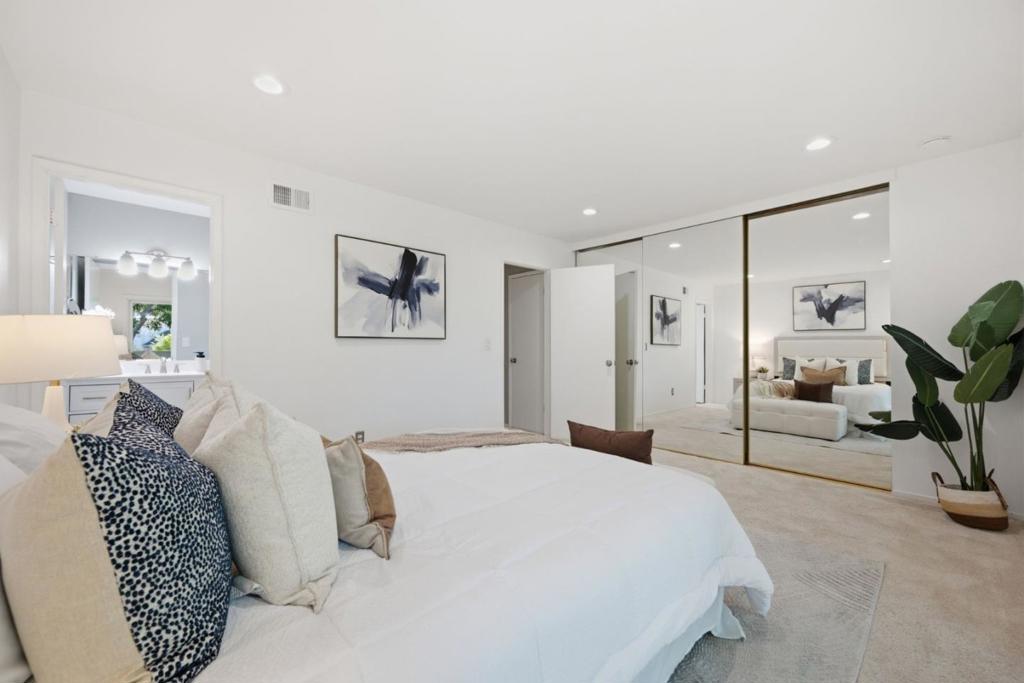 662 Picasso Terrace Property Photo 10