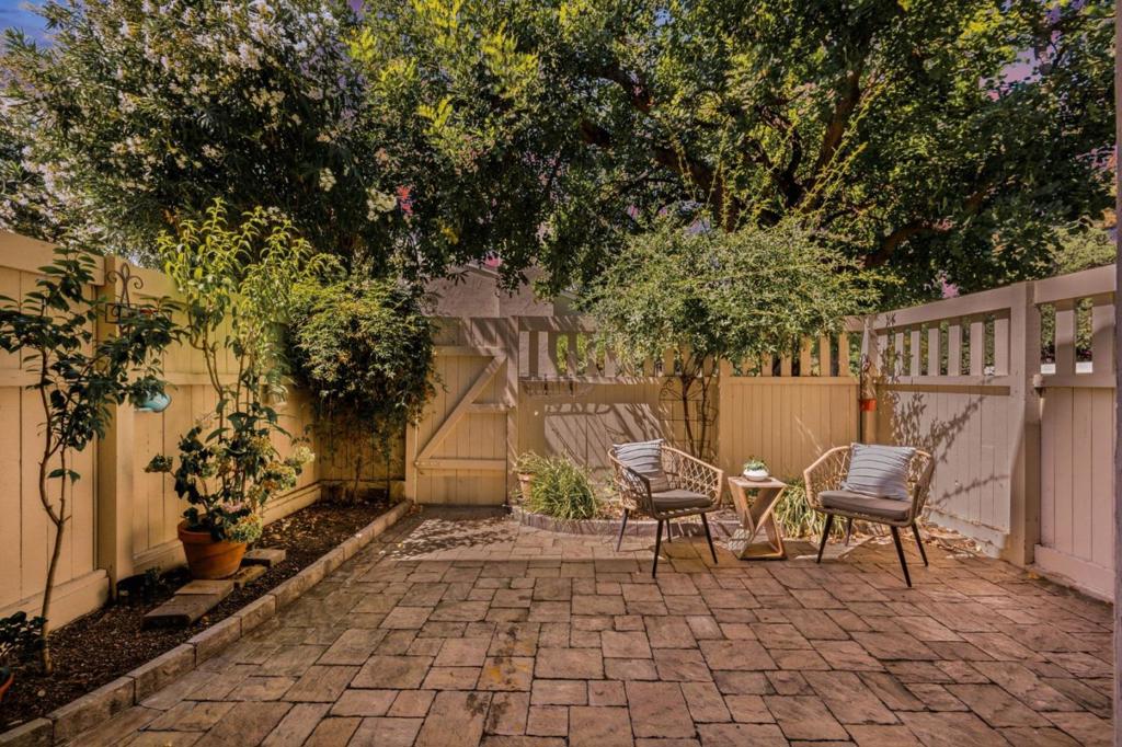 662 Picasso Terrace Property Photo 24