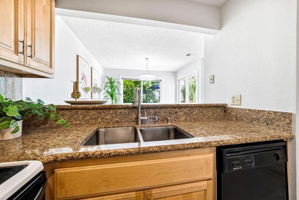 1377 Yamada Drive Property Photo 13