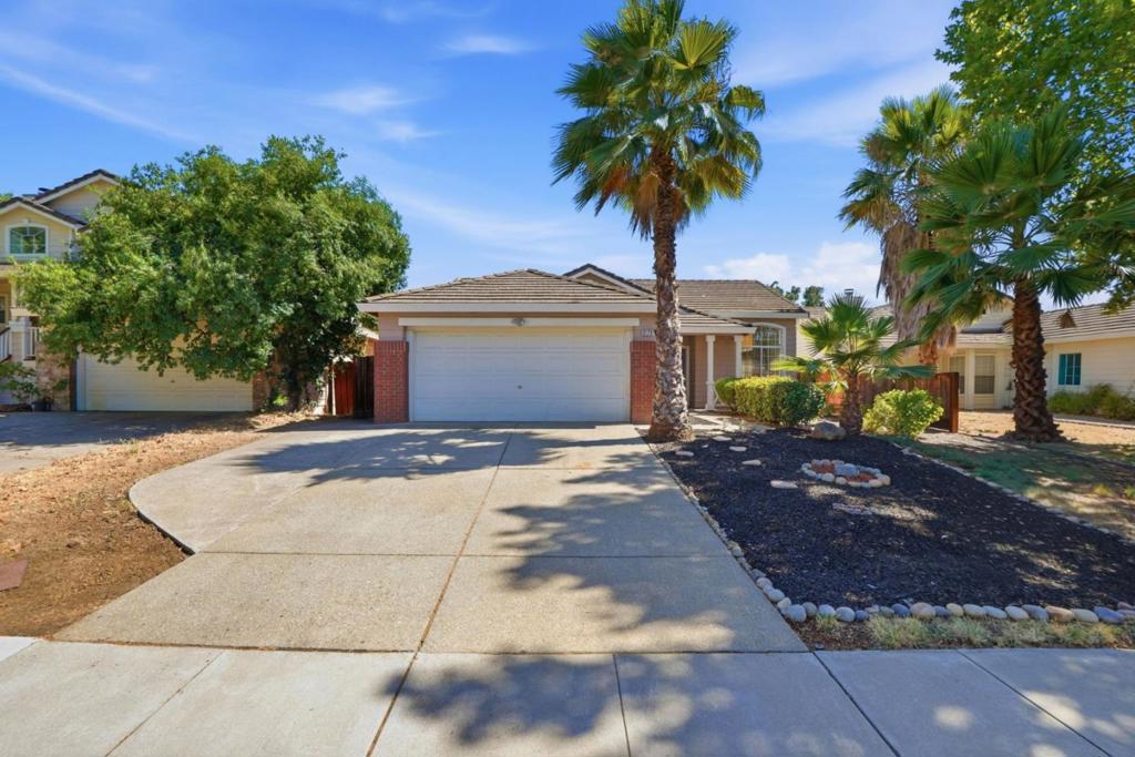 5126 Prewett Ranch Drive Property Photo 1