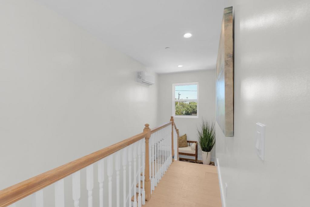 727 Lakehaven Drive Property Photo 37