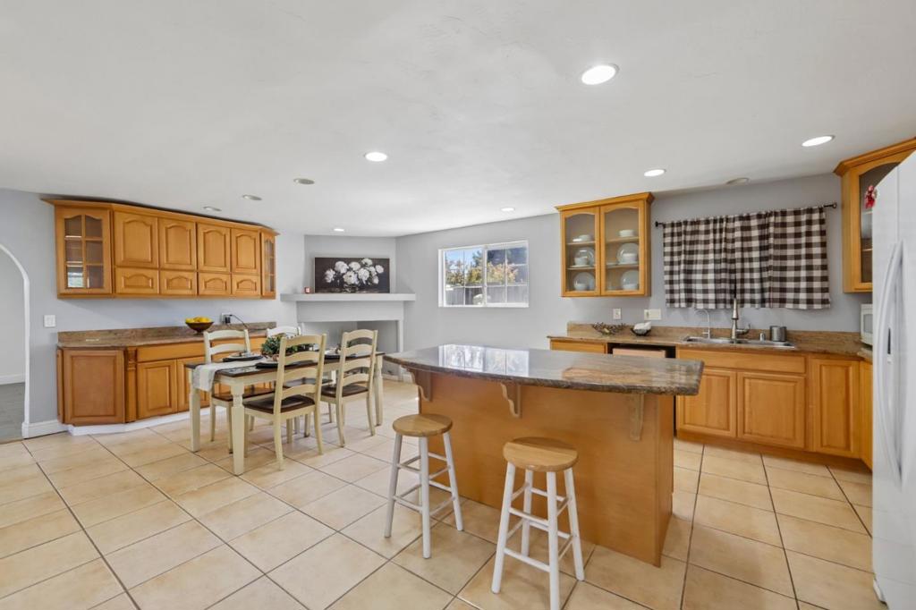 9 Hughes Road Property Photo 14