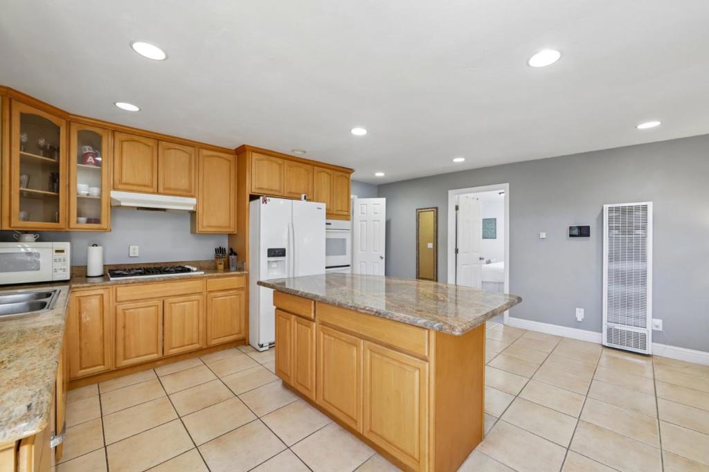 9 Hughes Road Property Photo 18