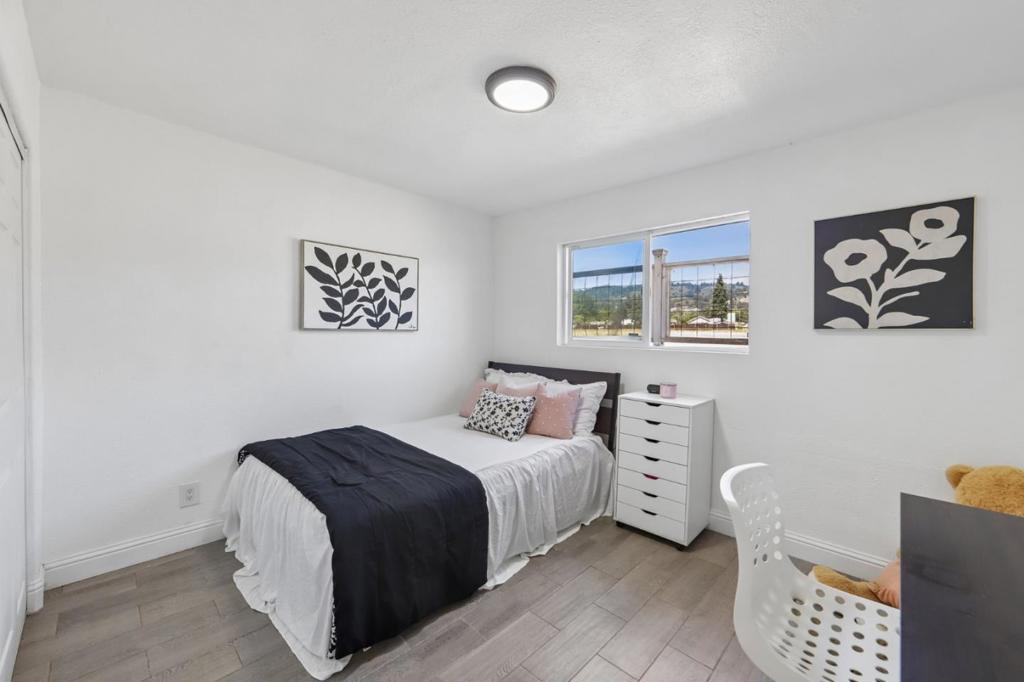 9 Hughes Road Property Photo 23