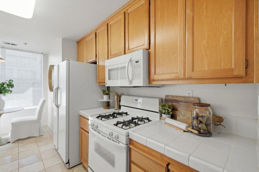 601 Baltic Circle 607 Property Photo 9