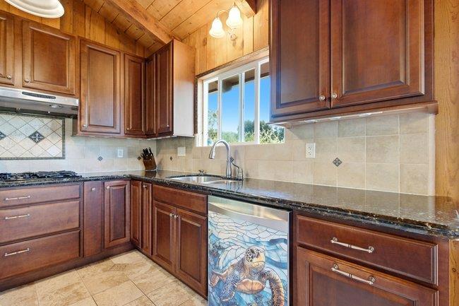 214 Belair Drive Property Photo 14