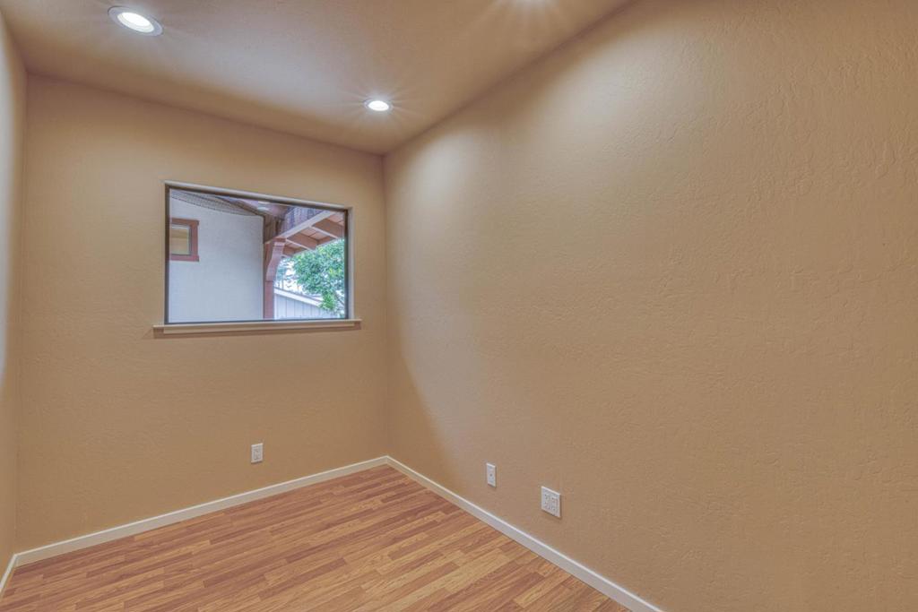 1052 San Carlos Road Property Photo 28