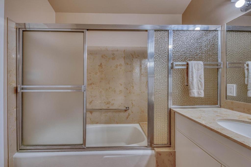 1052 San Carlos Road Property Photo 44