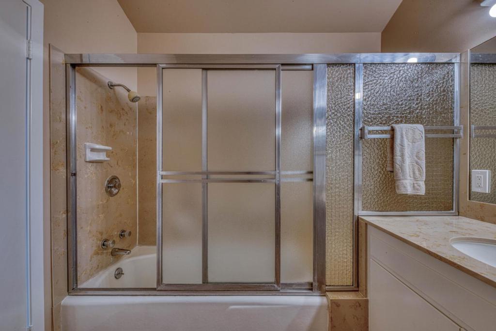 1052 San Carlos Road Property Photo 45