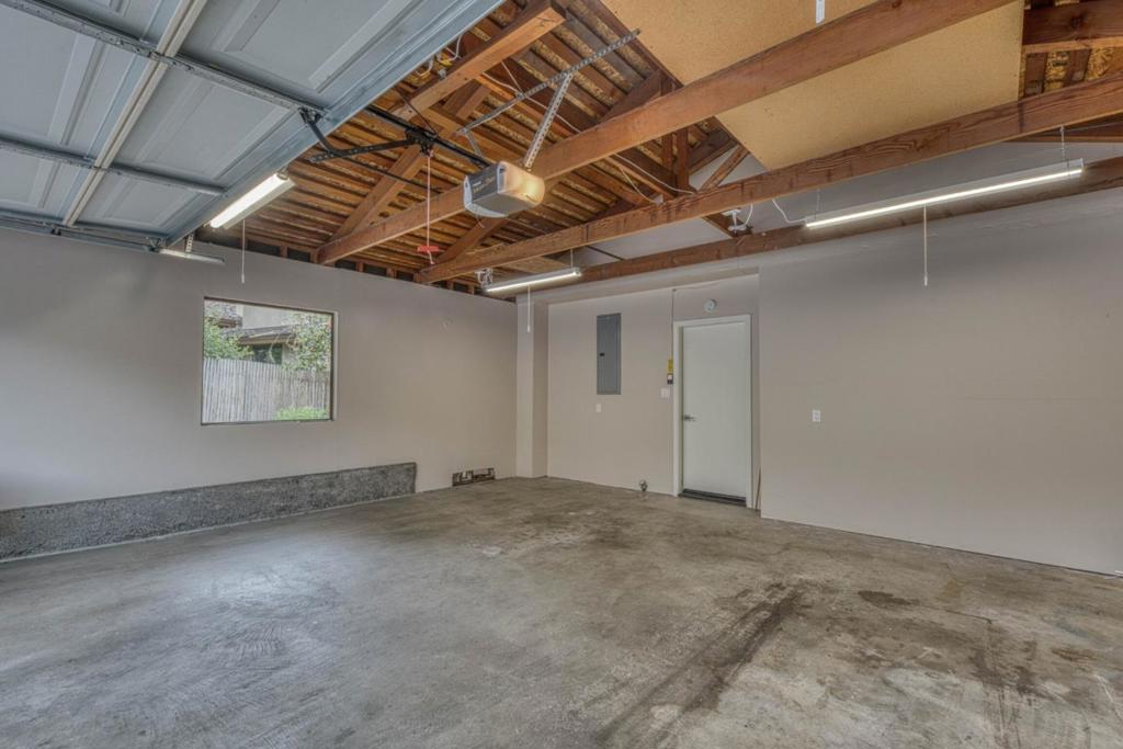 1052 San Carlos Road Property Photo 47