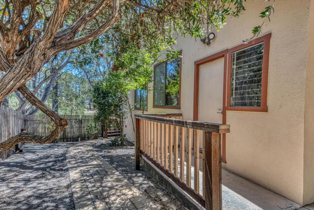 1052 San Carlos Road Property Photo 48