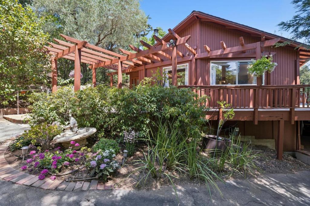 200 Jackson Street Property Photo 1