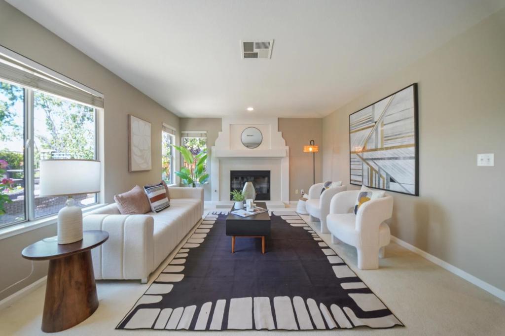 5247 Ligurian Court Property Photo 4