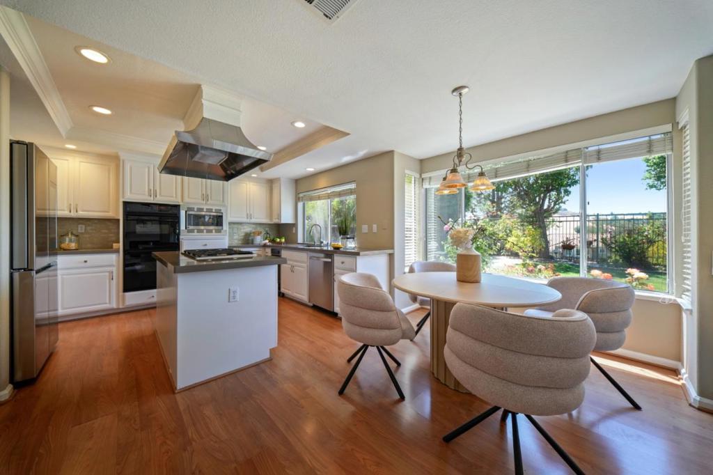 5247 Ligurian Court Property Photo 23