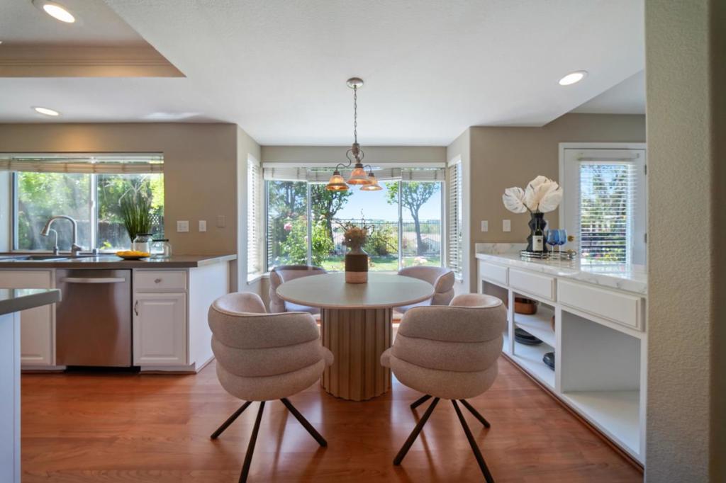 5247 Ligurian Court Property Photo 24