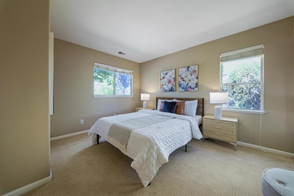 5247 Ligurian Court Property Photo 30