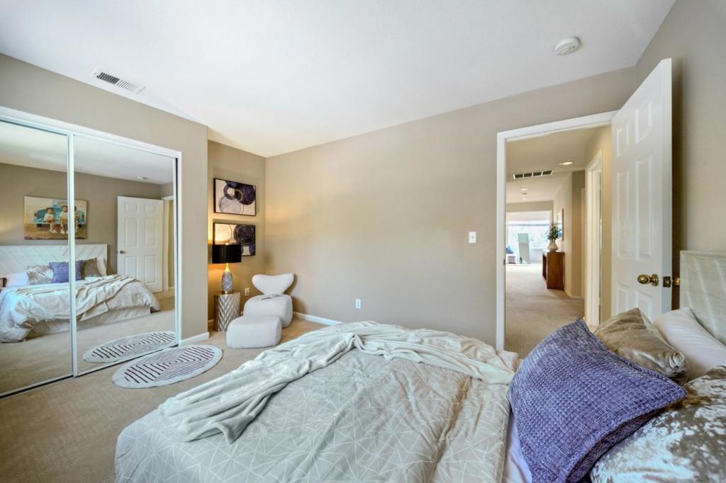 5247 Ligurian Court Property Photo 34