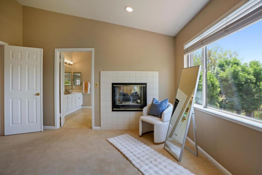 5247 Ligurian Court Property Photo 40