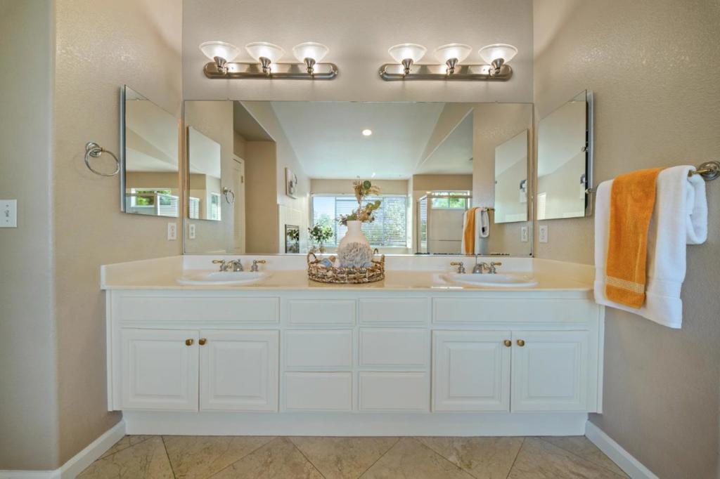 5247 Ligurian Court Property Photo 55