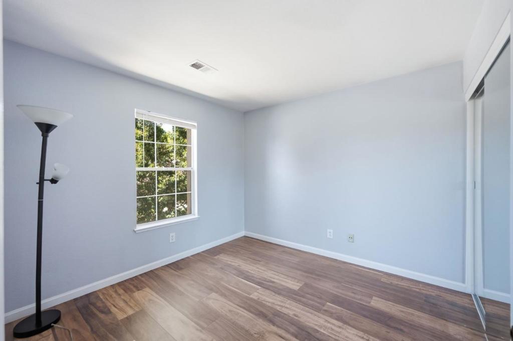 1576 Hermocilla Way Property Photo 14