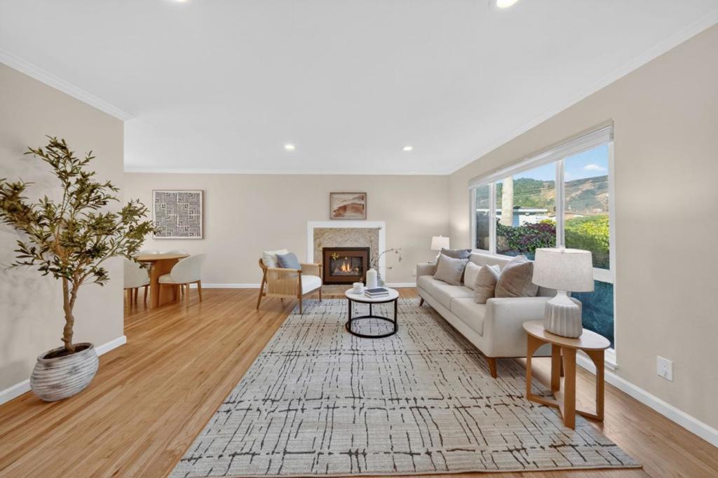 339 Greenway Drive Property Photo 3