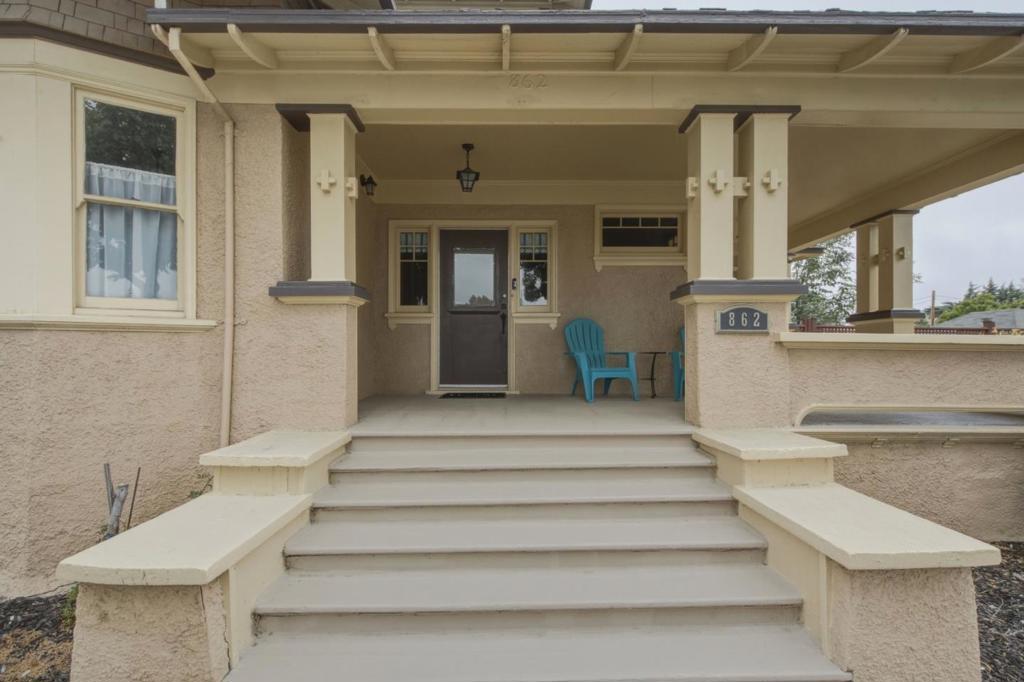 862 4th Street Property Photo 4
