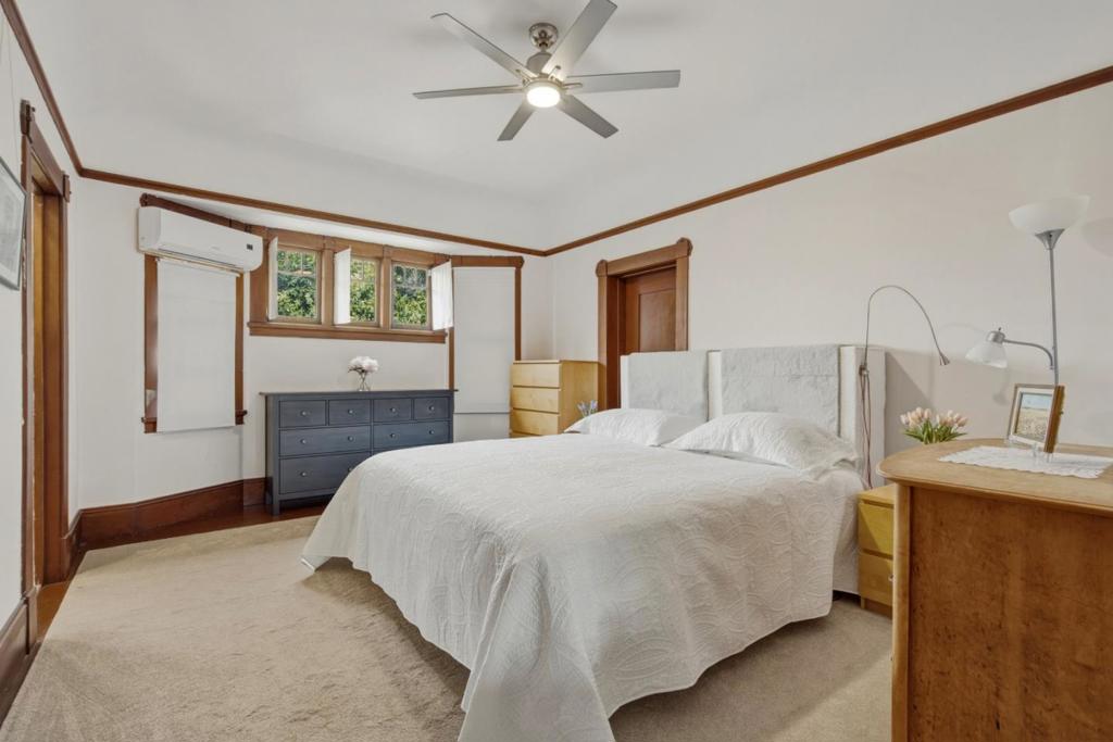 862 4th Street Property Photo 18
