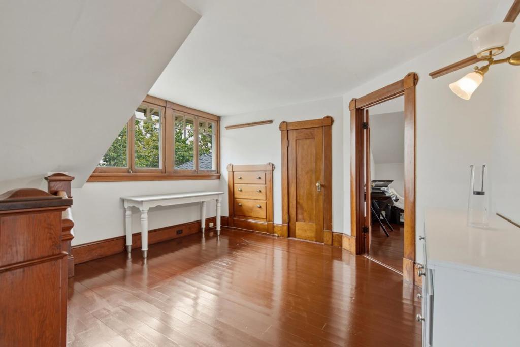 862 4th Street Property Photo 24