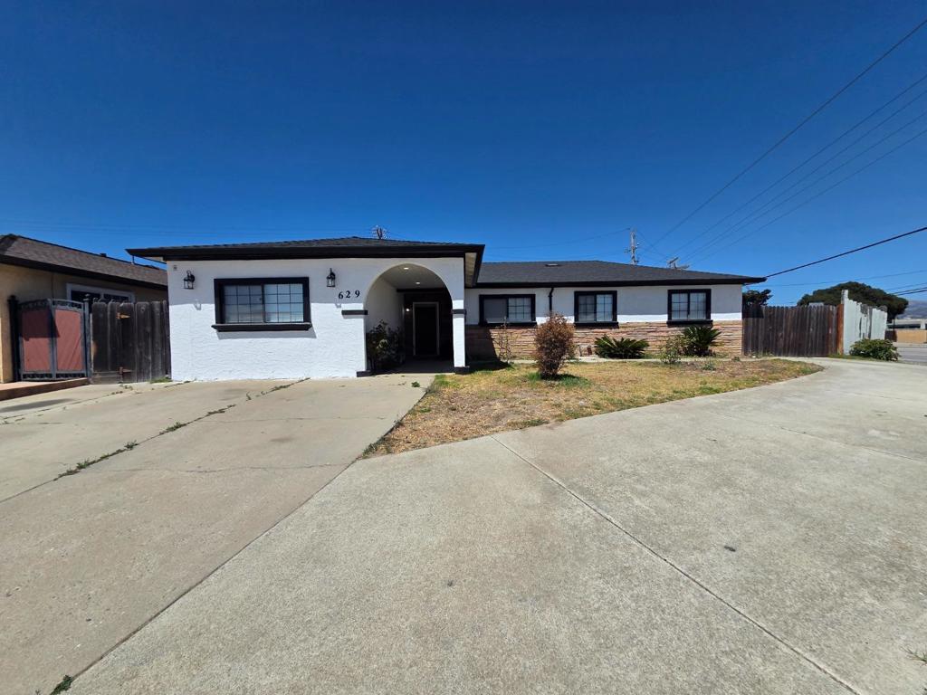 629 Chaparral Property Photo 2
