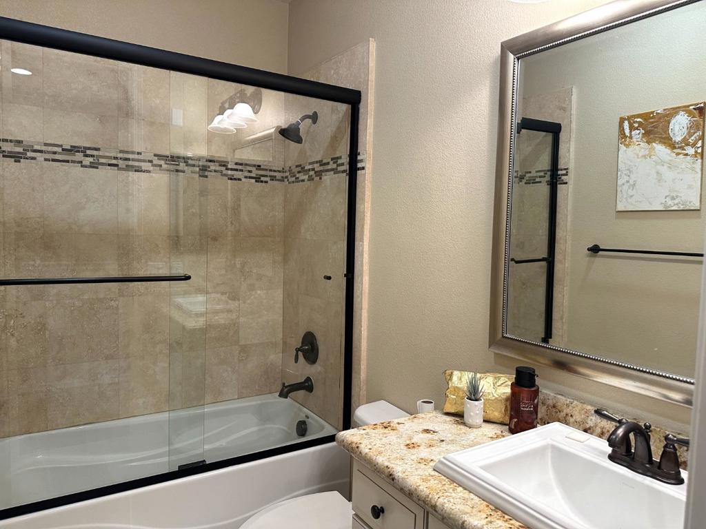 496 Rialto Place Property Photo 15