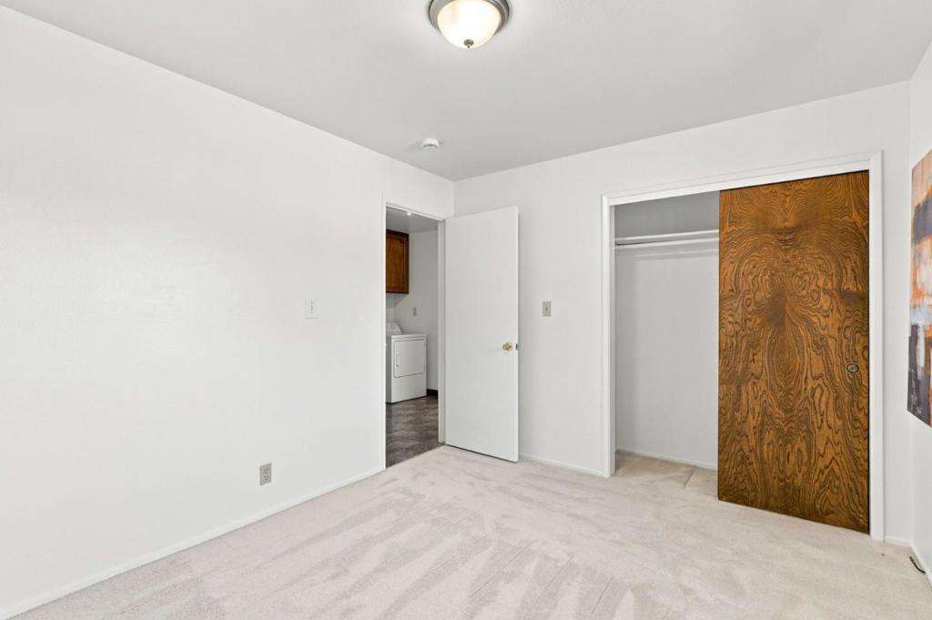 156 W Dunne Avenue Property Photo 14