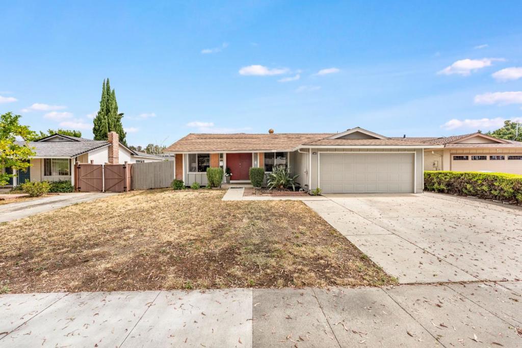 1868 Anne Marie Court Property Photo 1