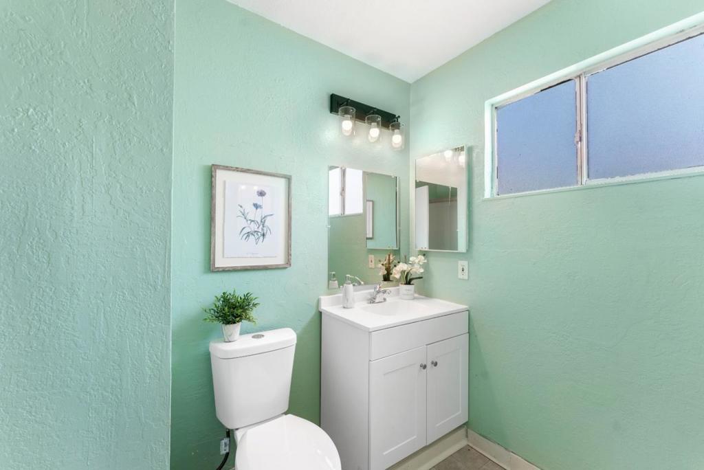 1868 Anne Marie Court Property Photo 21