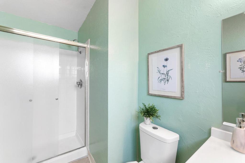 1868 Anne Marie Court Property Photo 22
