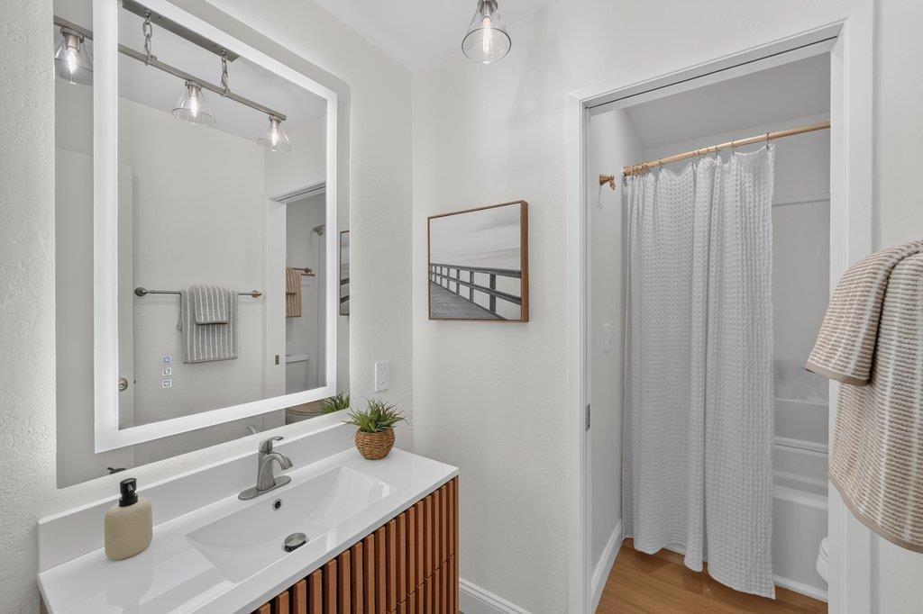 870 Park Avenue 316 Property Photo 34