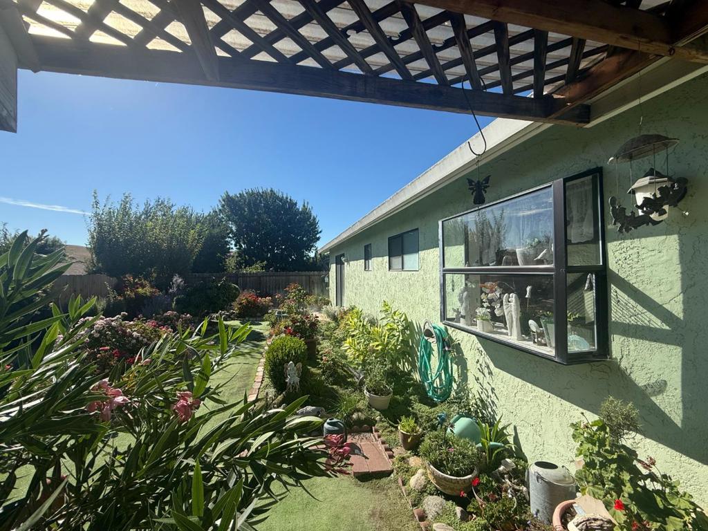 46085 Pine Meadow Drive Property Photo 7