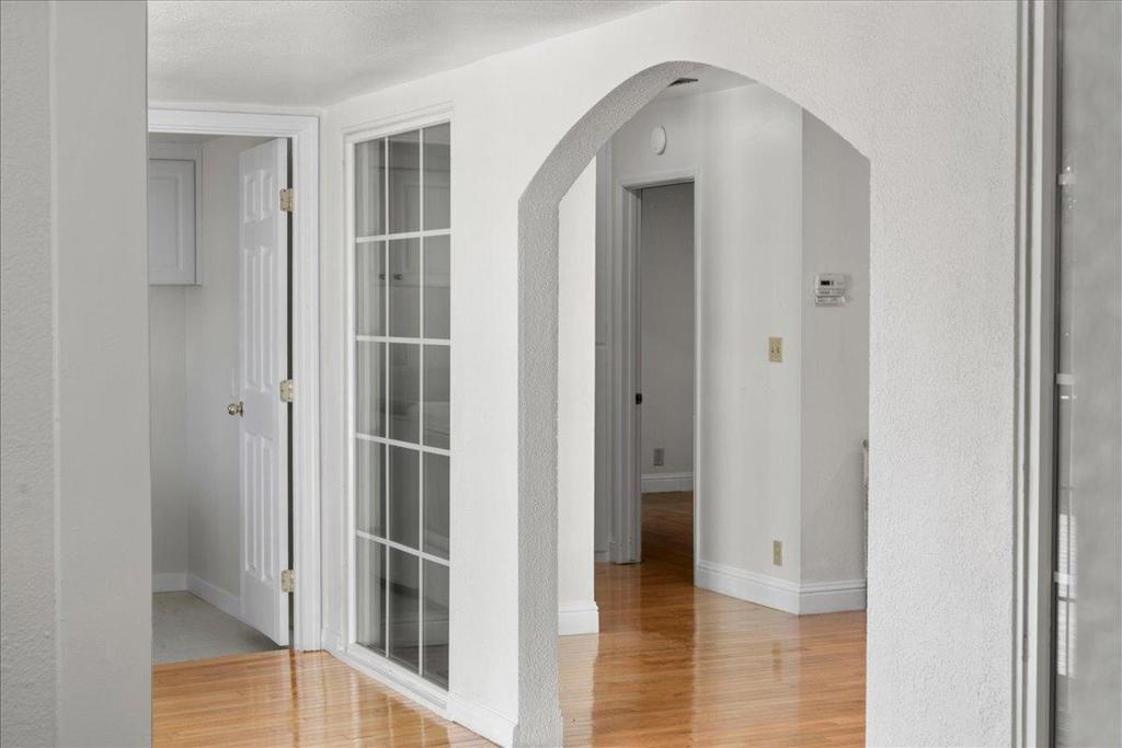 2099 Emory Street Property Photo 5