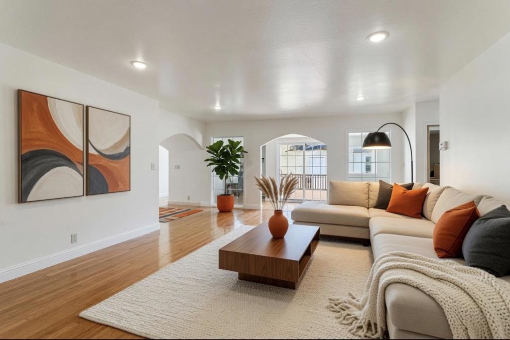 2099 Emory Street Property Photo 8