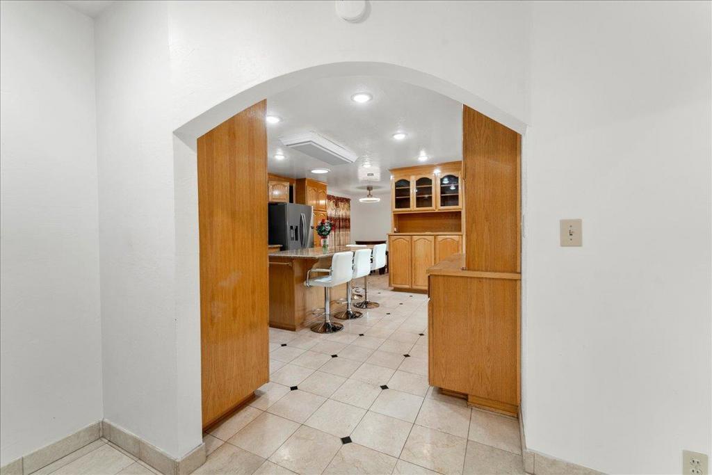2099 Emory Street Property Photo 18
