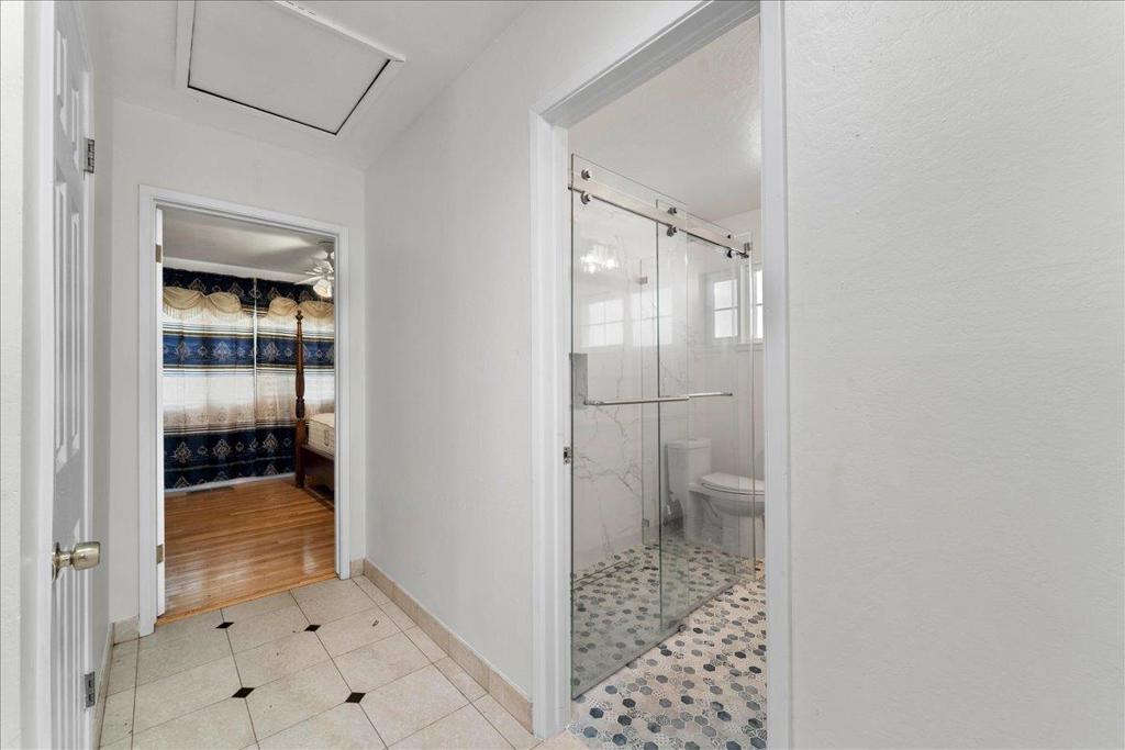 2099 Emory Street Property Photo 32